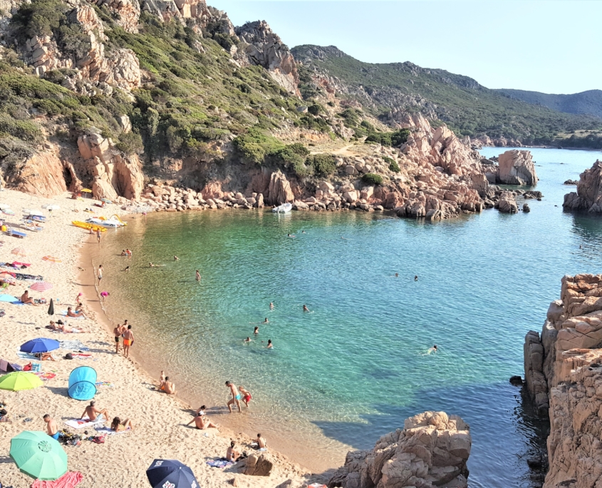 Spiaggia Li Cossi in Costa Paradiso